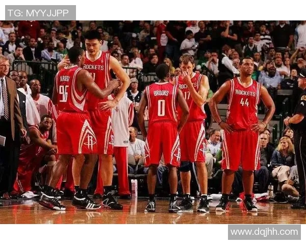 姚明队友阿泰斯特的传奇篮球生涯与多元文化影响探讨